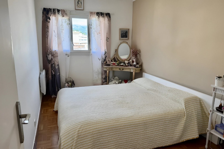 vente Appartement Saint Laurent Du Var - Photo 6