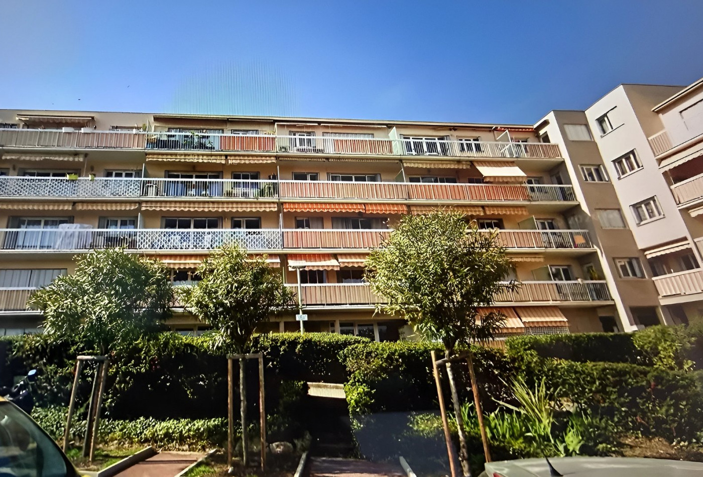 vente Appartement Saint Laurent Du Var - Photo 1