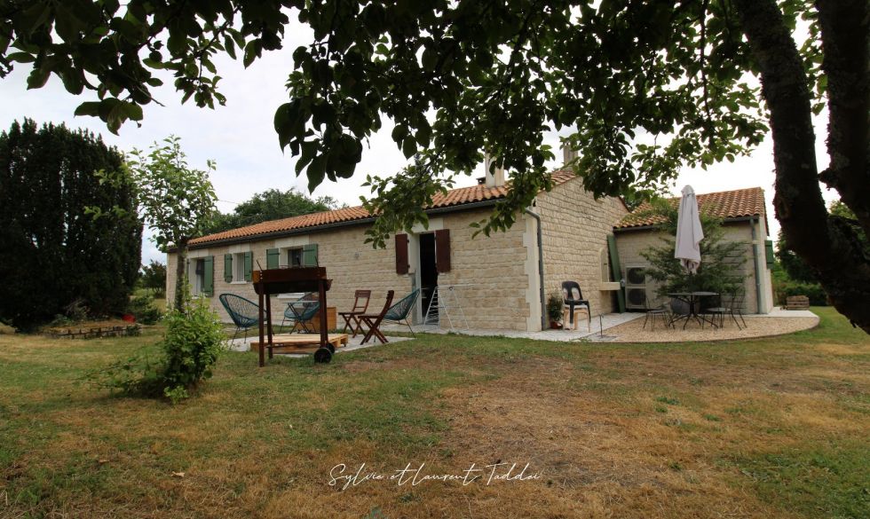 vente Baignes Sainte Radegonde