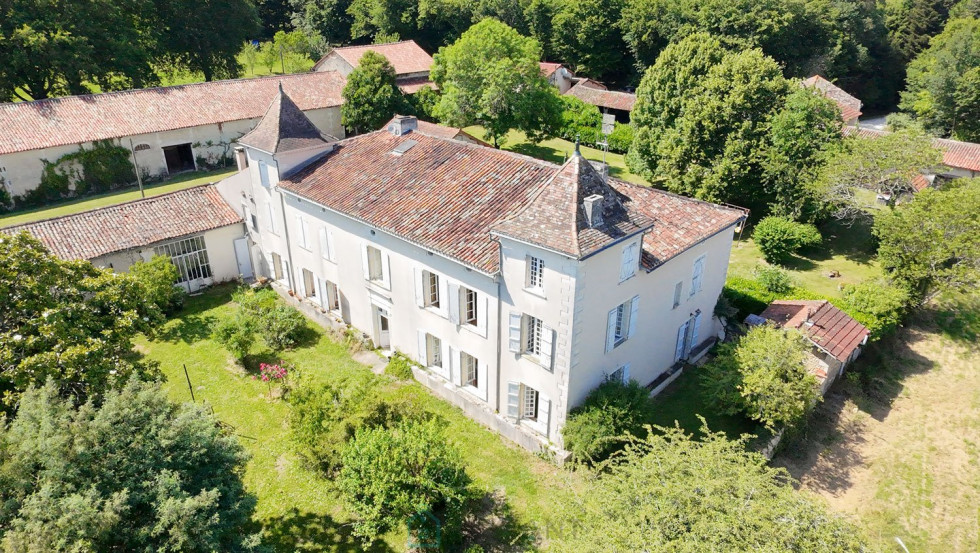 vente Domaine Barbezieux Saint Hilaire - Photo 2