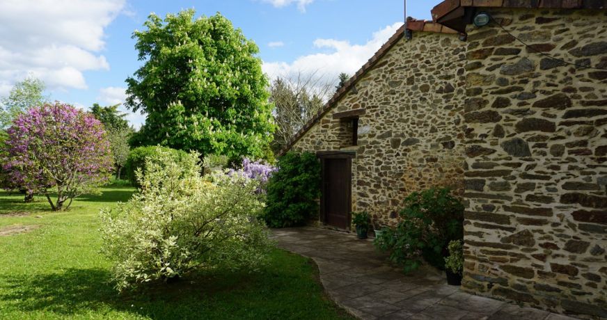 vente Corps de ferme Saint Jory De Chalais