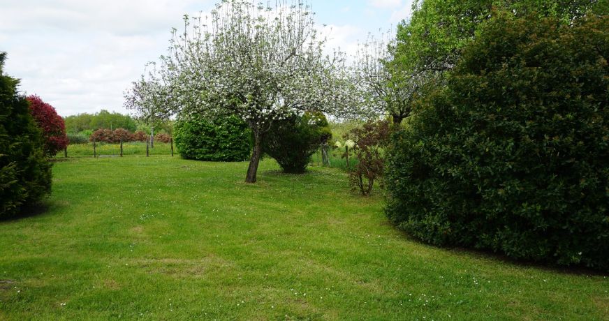 vente Corps de ferme Saint Jory De Chalais