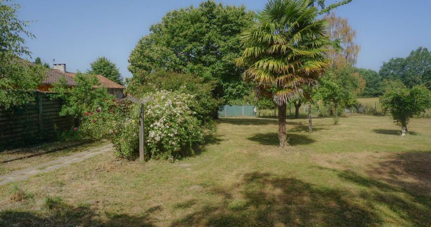vente Maison de campagne Saint Saud Lacoussiere