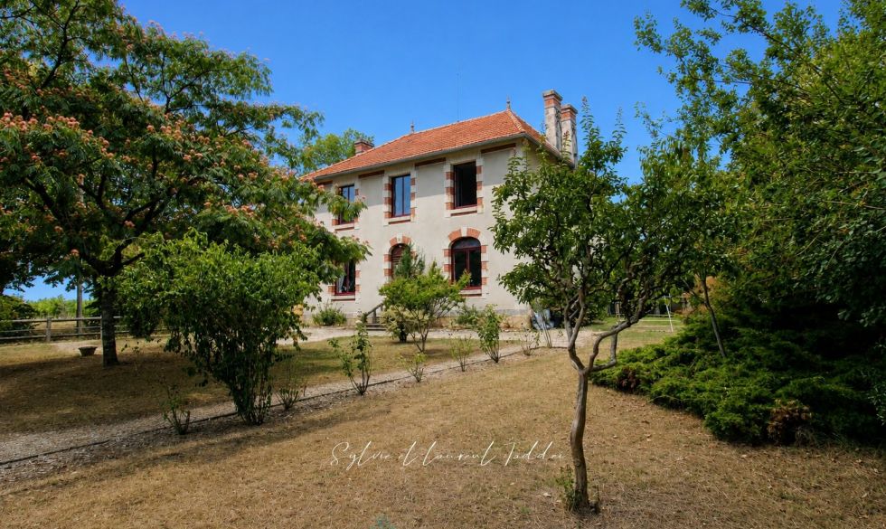 vente Montguyon