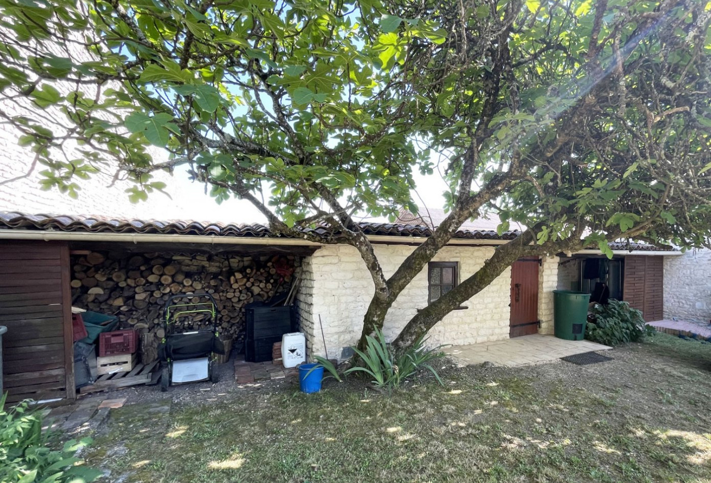 vente Maison de village Echallat - Photo 4