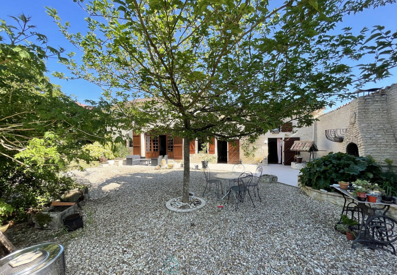 vente Maison de village Echallat - Photo 1