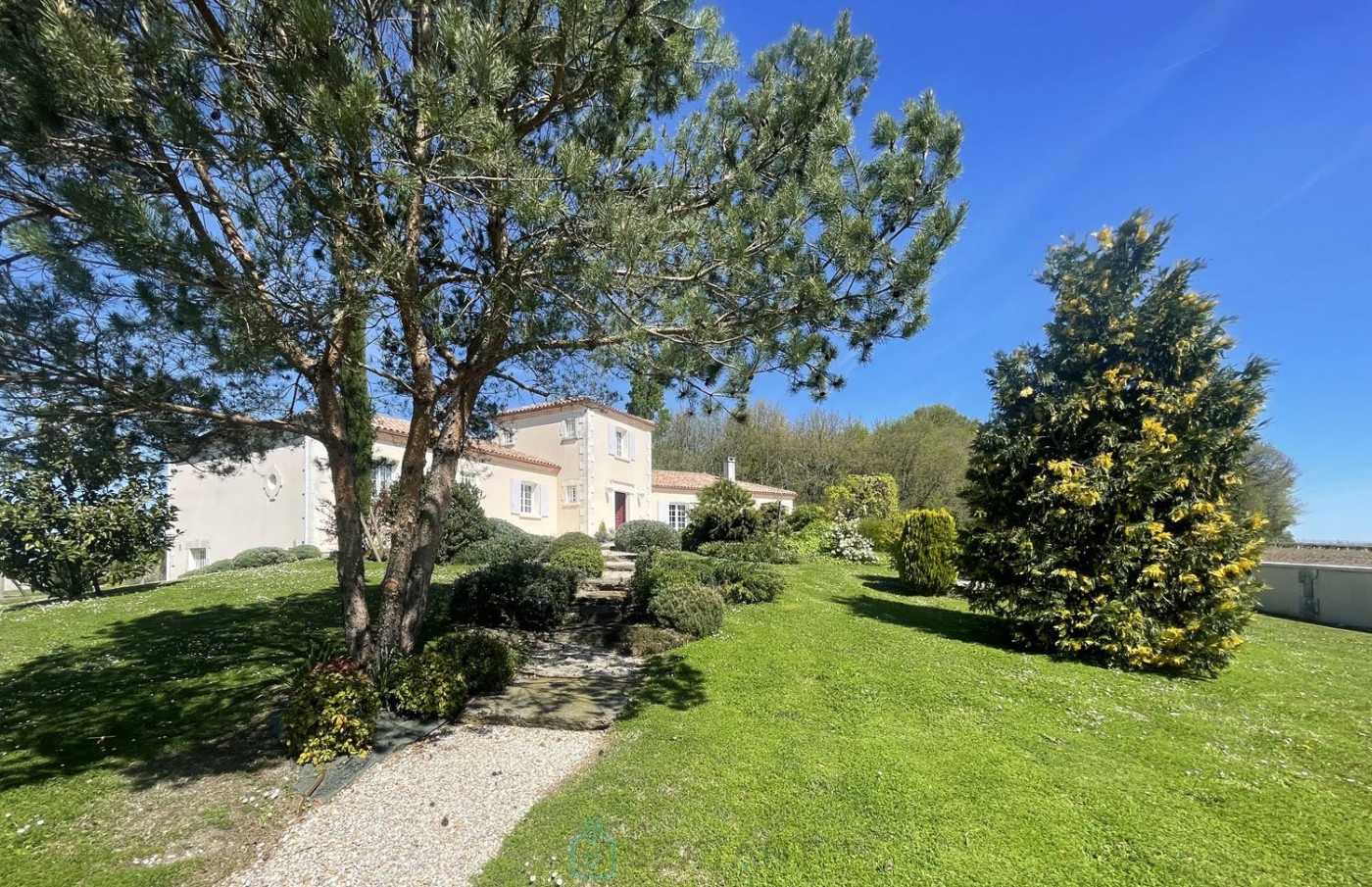 vente Villa Barbezieux Saint Hilaire - Photo 2