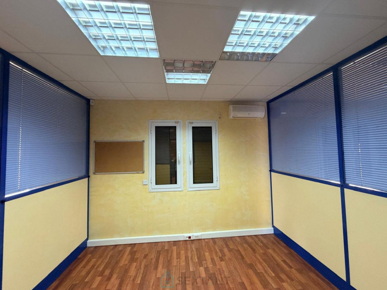vente Bureau Baillif - Photo 6