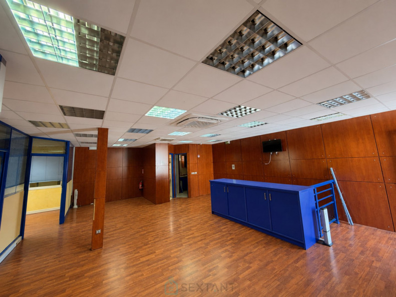vente Bureau Baillif - Photo 4