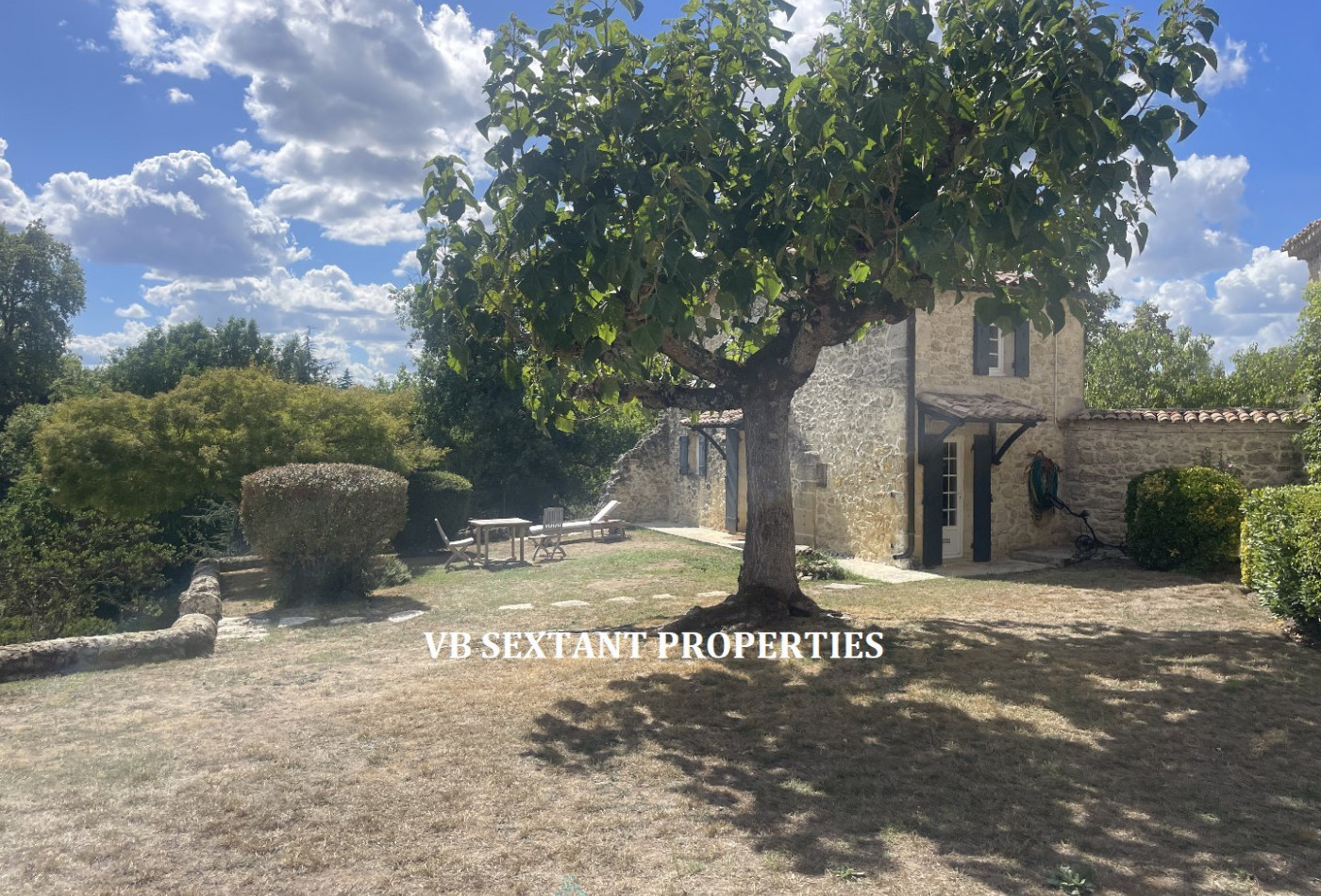 vente Maison et dépendances Frontenac - Photo 1