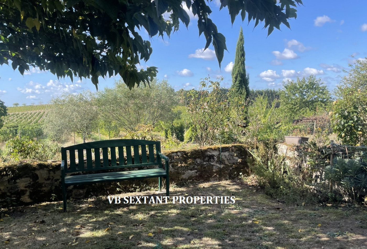vente Maison et dépendances Sauveterre De Guyenne - Photo 1
