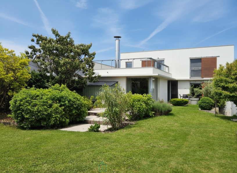 vente Maison contemporaine Blere - Photo 1
