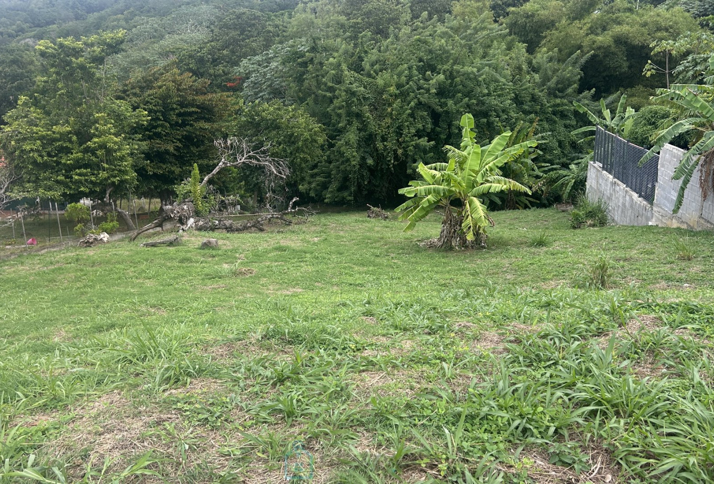 vente Terrain constructible La Trinite - Photo 1