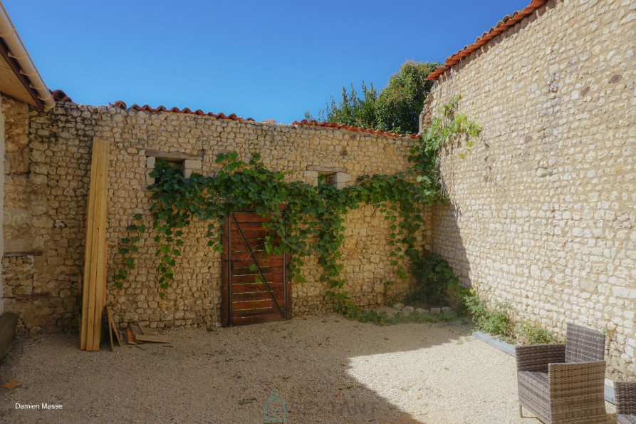 vente Corps de ferme Nonac - Photo 5