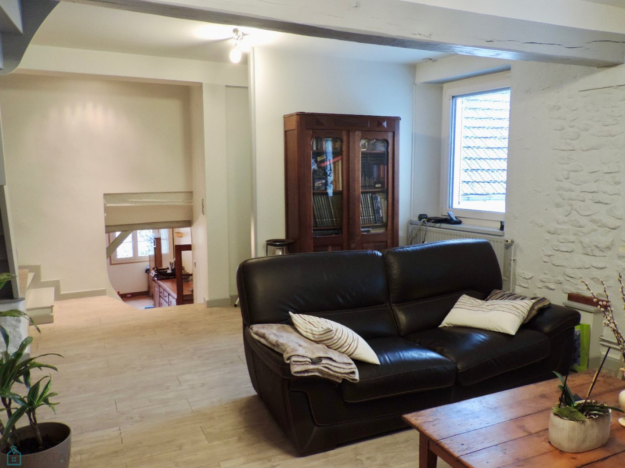 Vente maison Fontenay saint pere, 115m² 260m² 5 pièces 235 000€ Vente maison Fontenay saint pere, 115m² 260m² 5 pièces 235 000€