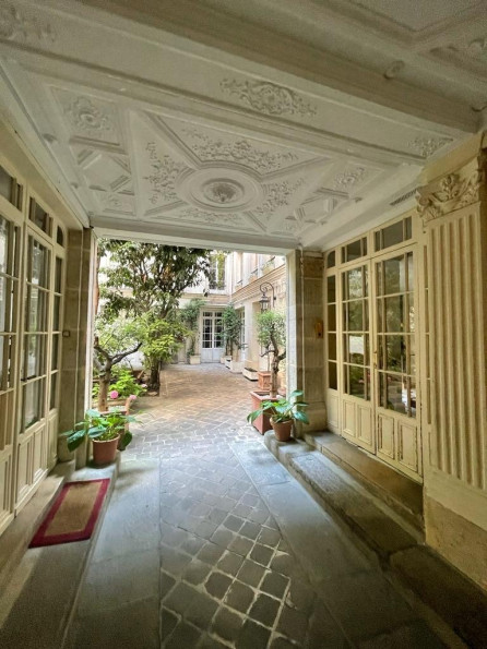 location Appartement Paris 7eme Arrondissement - Photo 1
