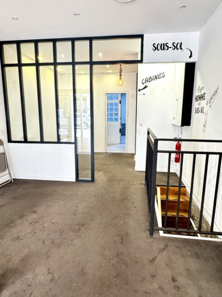 location Local commercial Paris 15eme Arrondissement - Photo 6