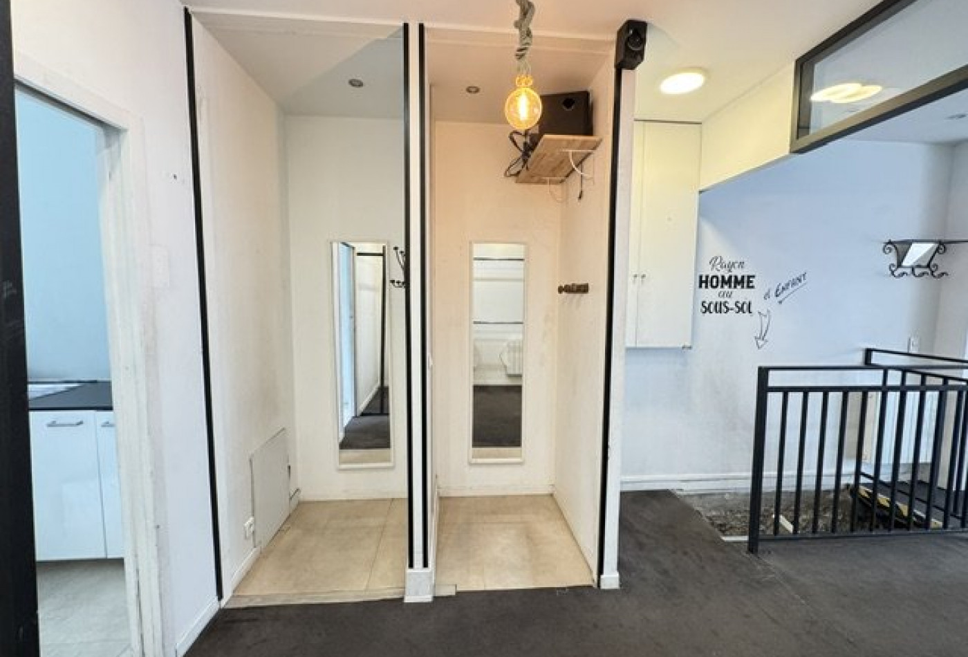 location Local commercial Paris 15eme Arrondissement - Photo 5