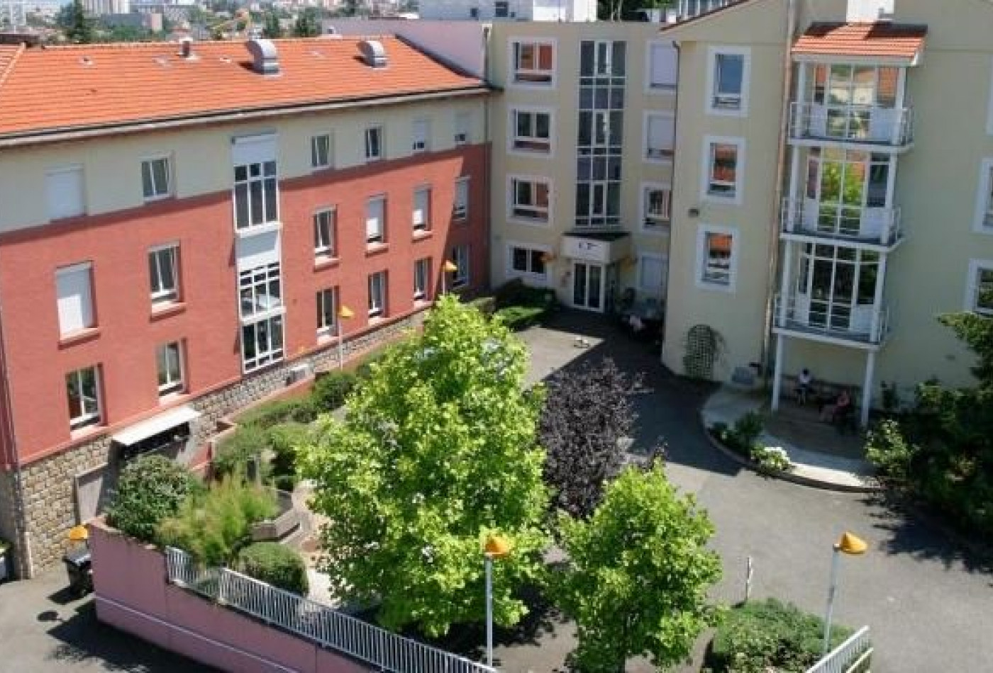 vente Résidence ehpad Clermont Ferrand - Photo 1