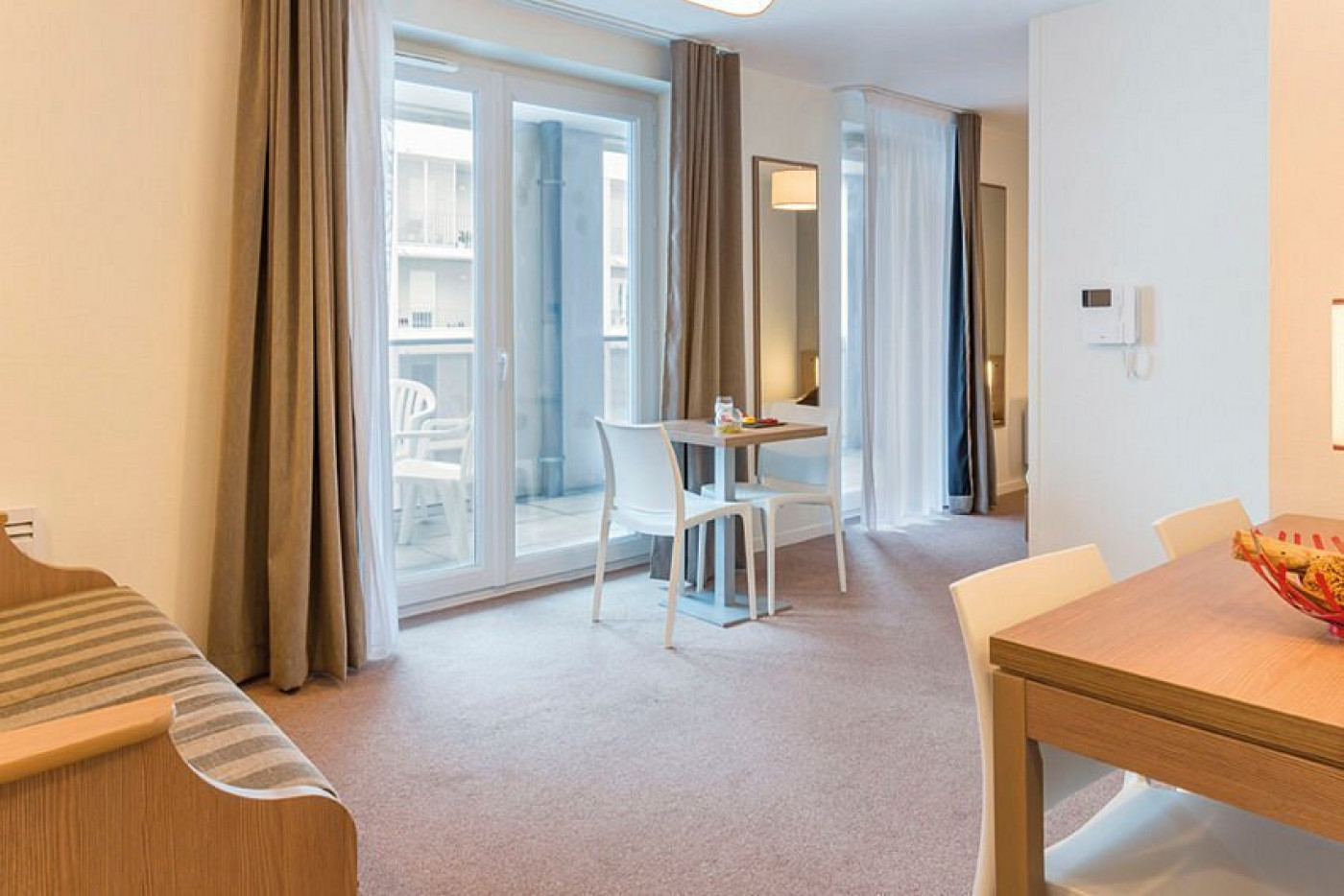 vente Résidence affaires Saint Nazaire - Photo 2