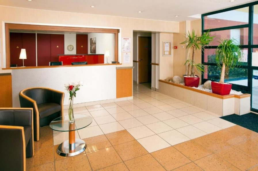 vente Résidence affaires Saint Genis Pouilly - Photo 6