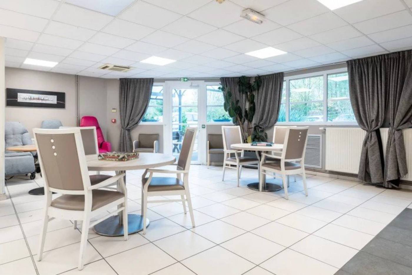 vente Résidence ehpad Ferriere La Grande - Photo 4