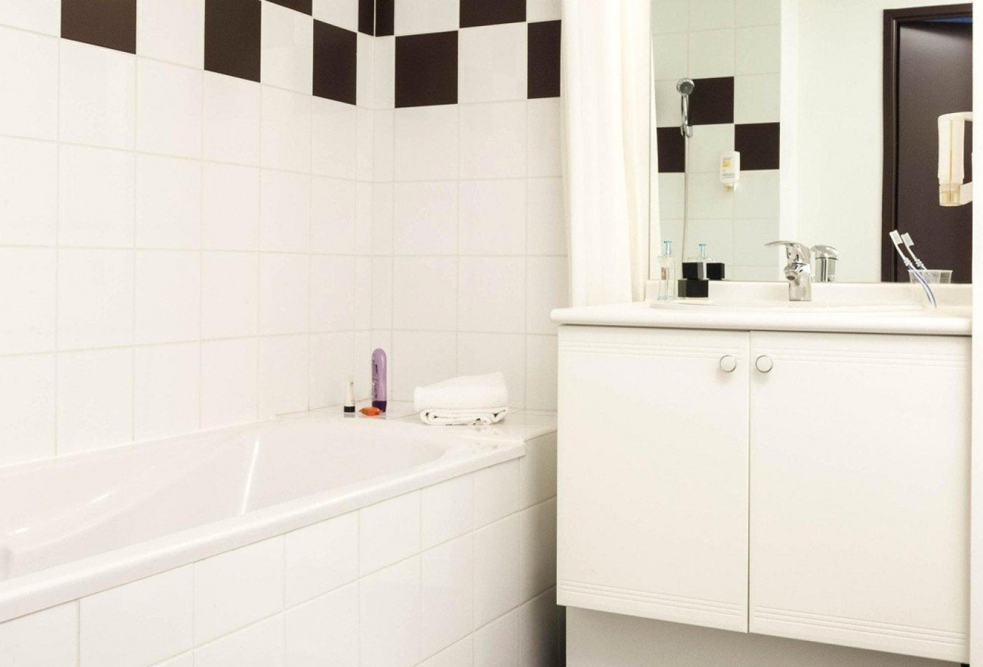 vente Résidence affaires Grenoble - Photo 7