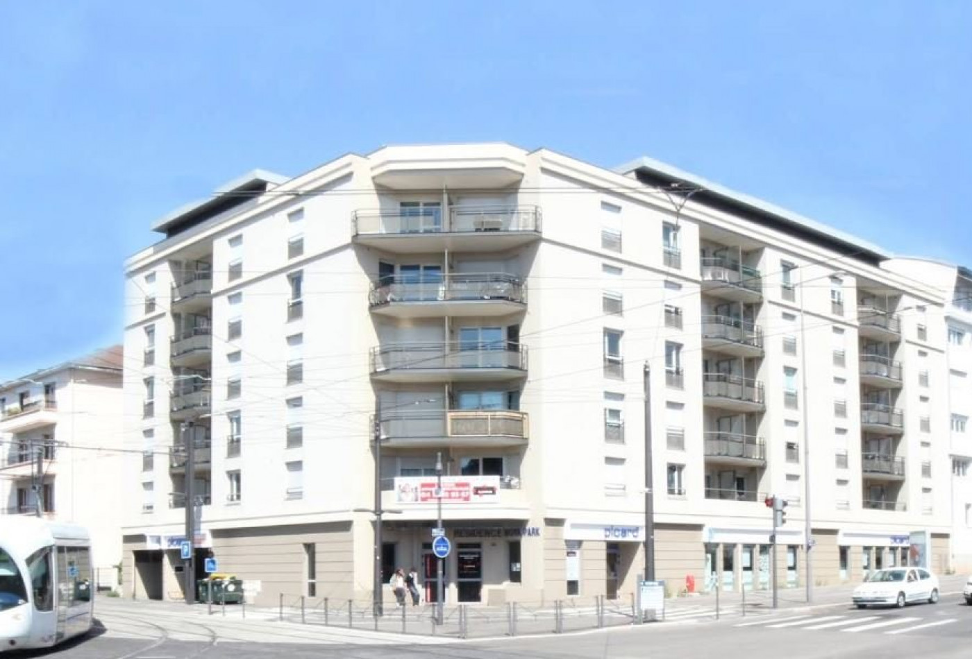 vente Résidence etudiante Bron - Photo 7