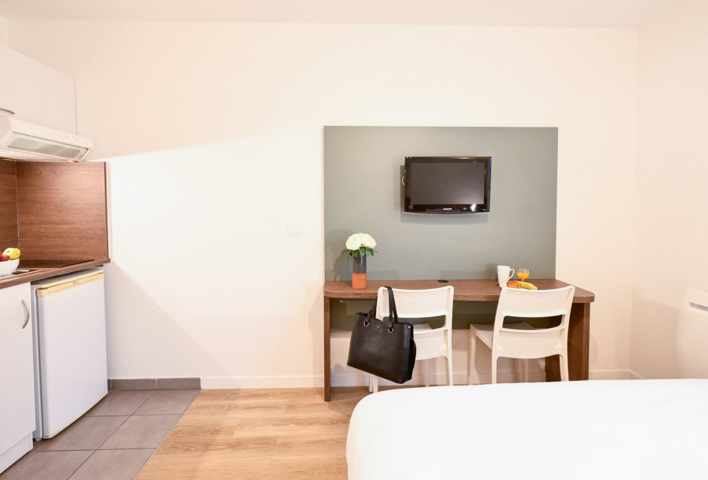 vente Résidence affaires Saint Cyr L'ecole - Photo 2