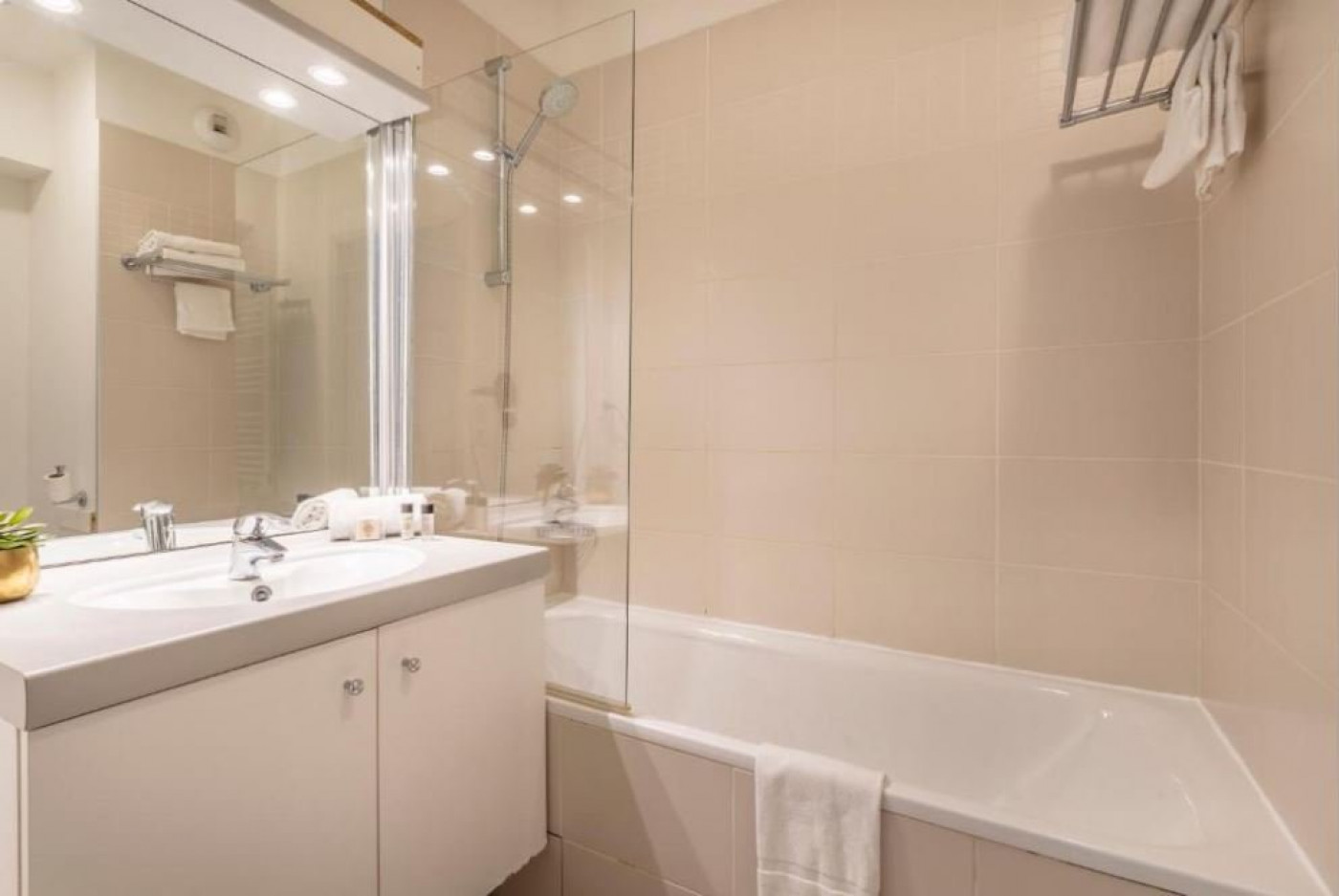 vente Résidence tourisme Marseille 1er Arrondissement - Photo 4