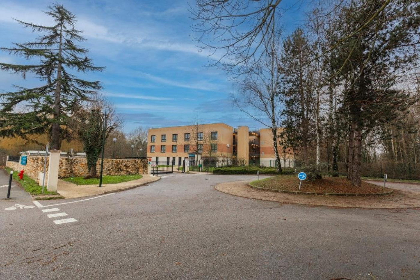 vente Résidence affaires Magny Les Hameaux - Photo 9