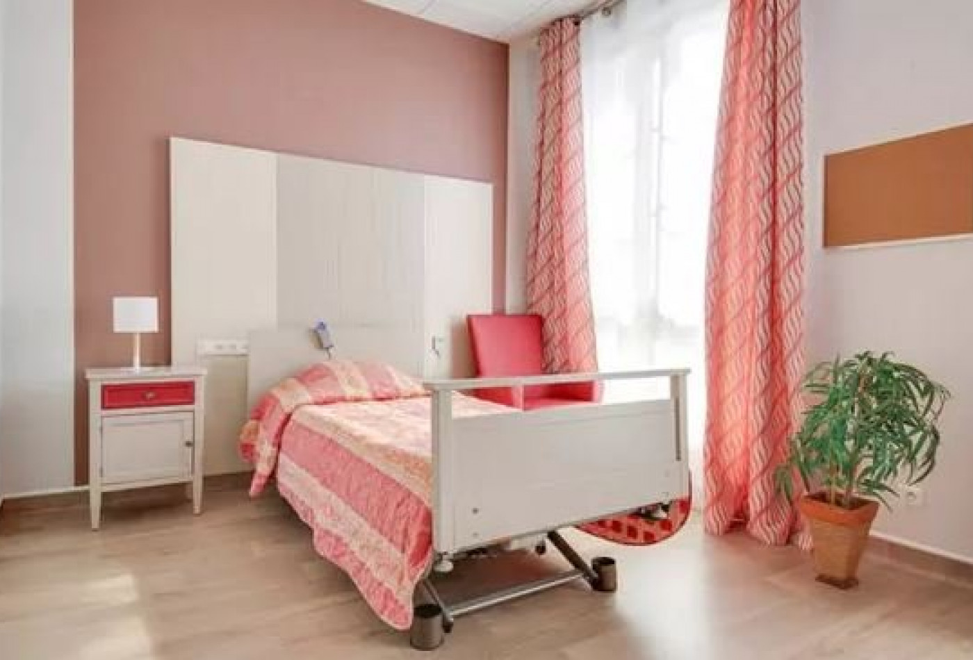 vente Résidence ehpad Le Soler - Photo 2