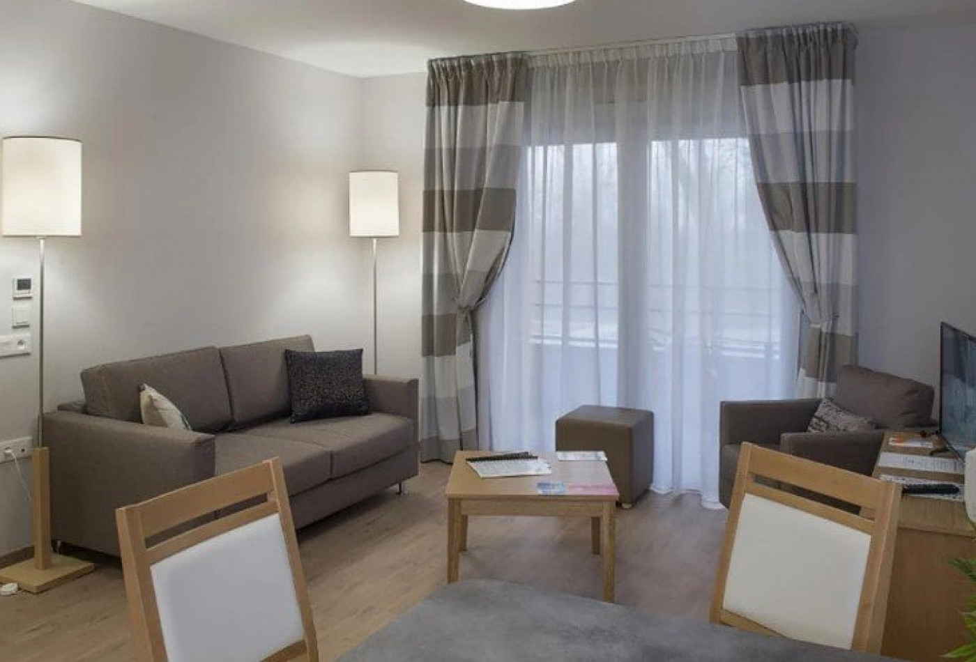 vente Résidence seniors Maubeuge - Photo 2