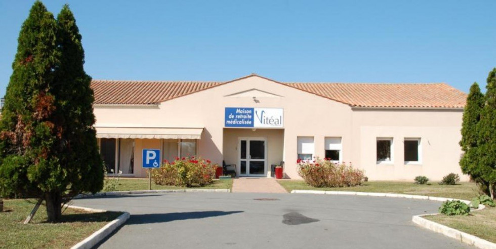 vente Résidence ehpad Saint Pierre D'oleron - Photo 1