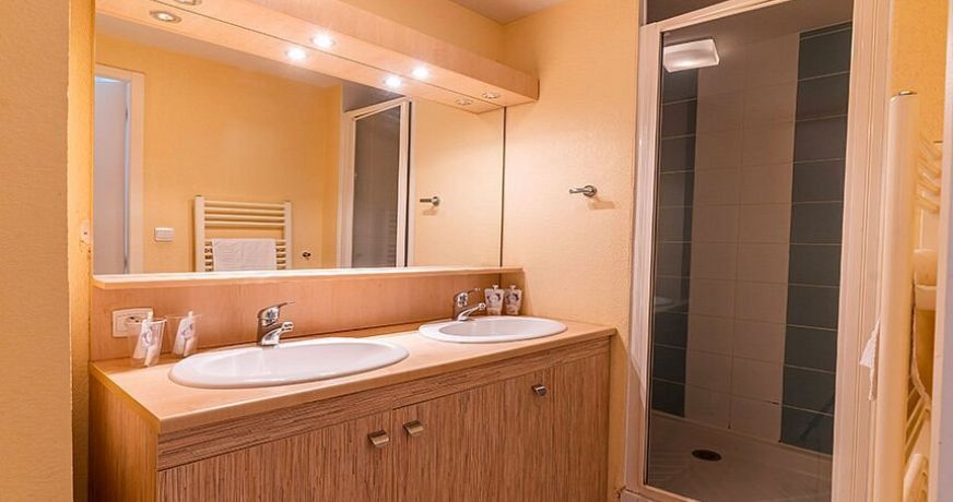 vente Résidence tourisme La Londe Les Maures