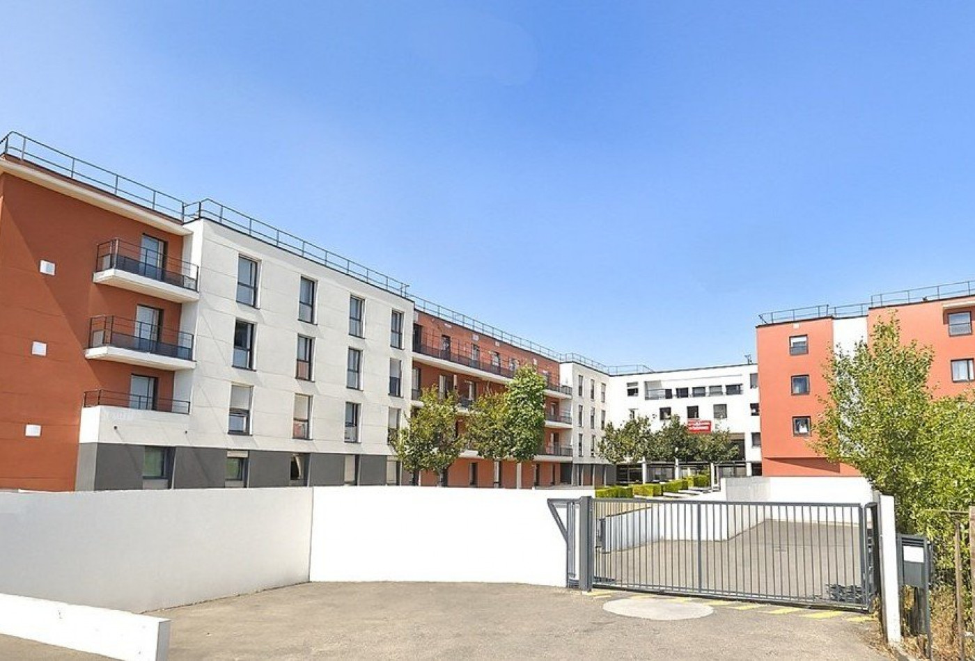 vente Résidence affaires Saint Cyr L'ecole - Photo 1