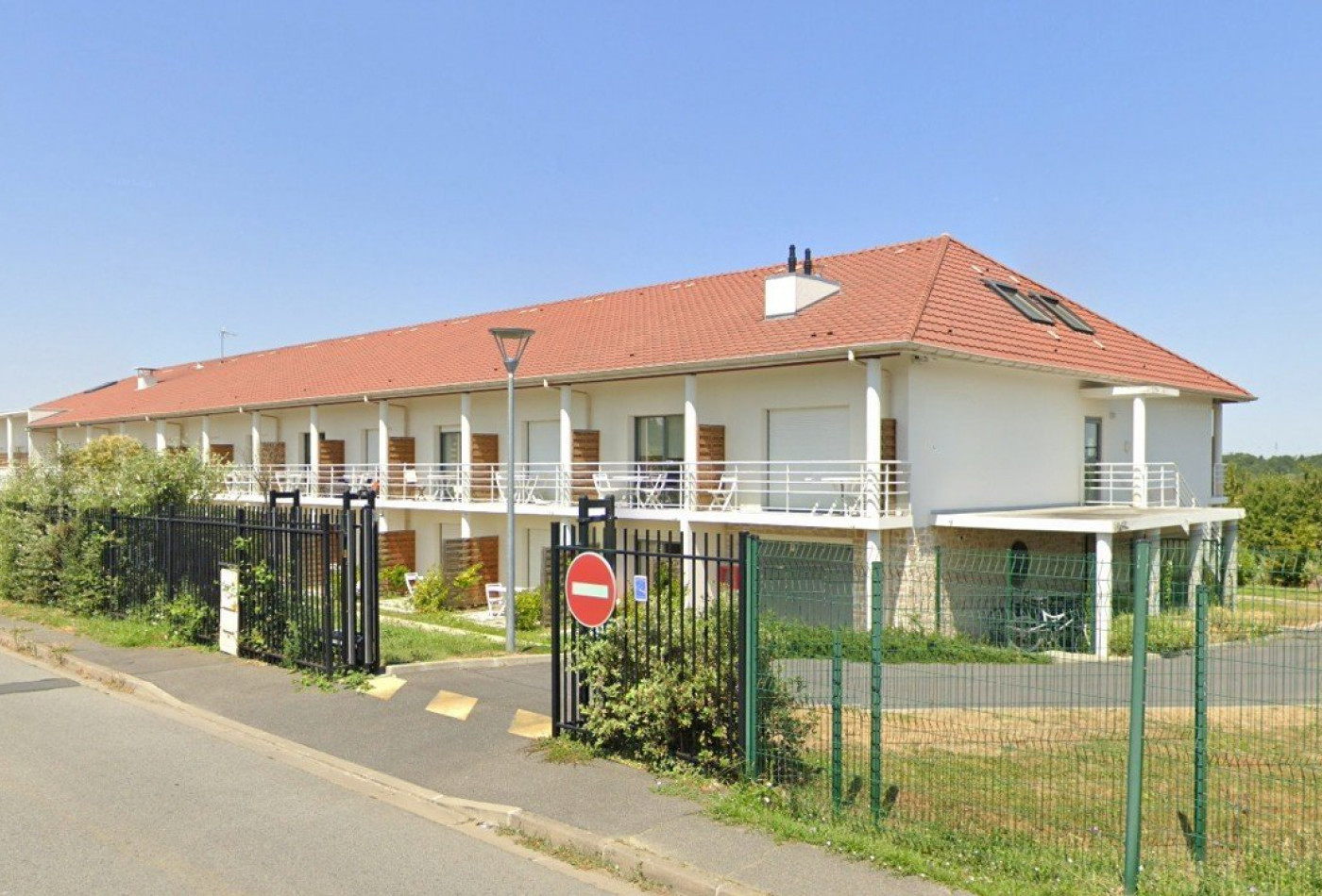 vente Résidence affaires Ormoy - Photo 1