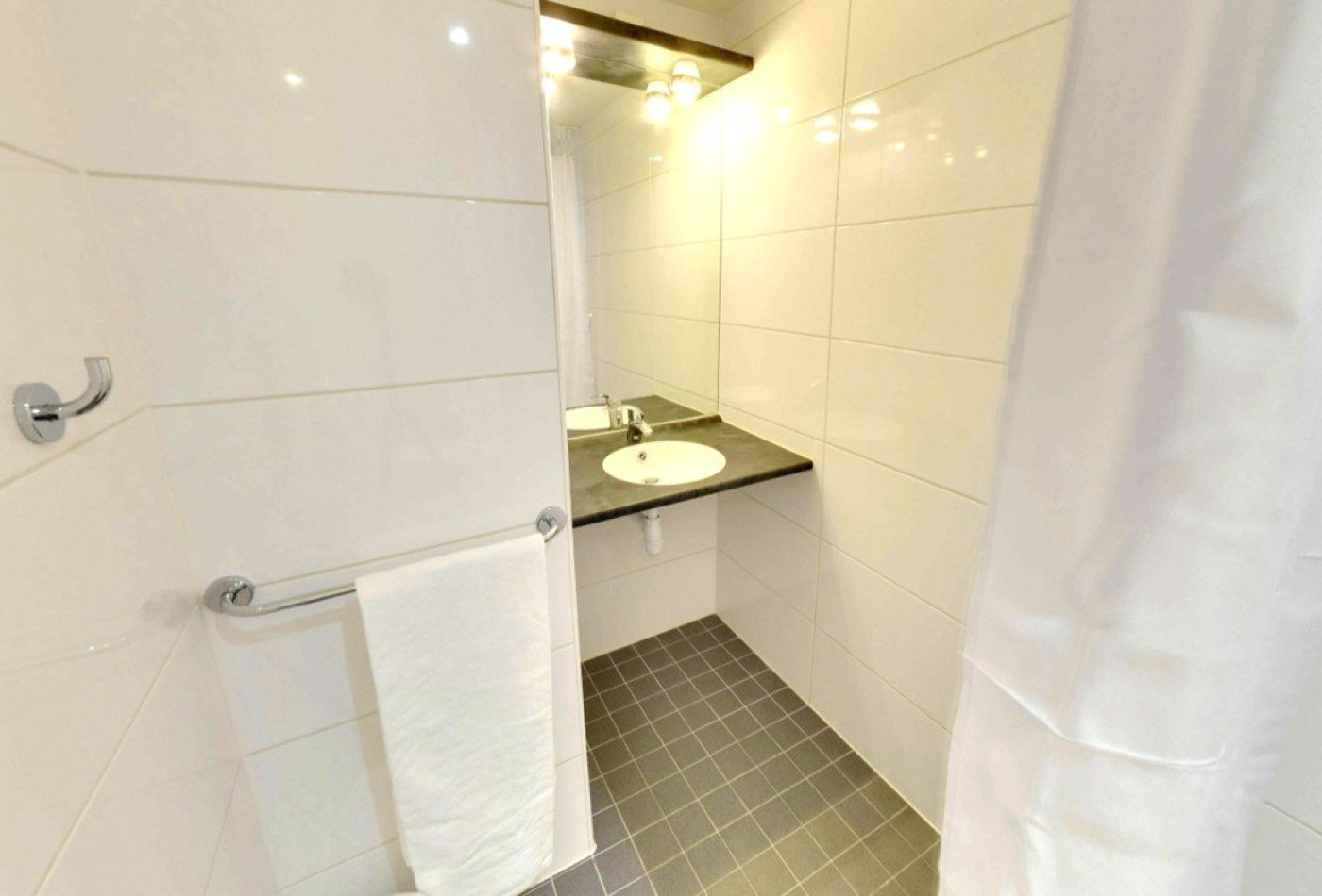 vente Résidence etudiante Nanterre - Photo 7