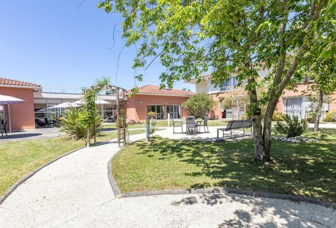 vente Résidence ehpad Sainte Foy D'aigrefeuille - Photo 1