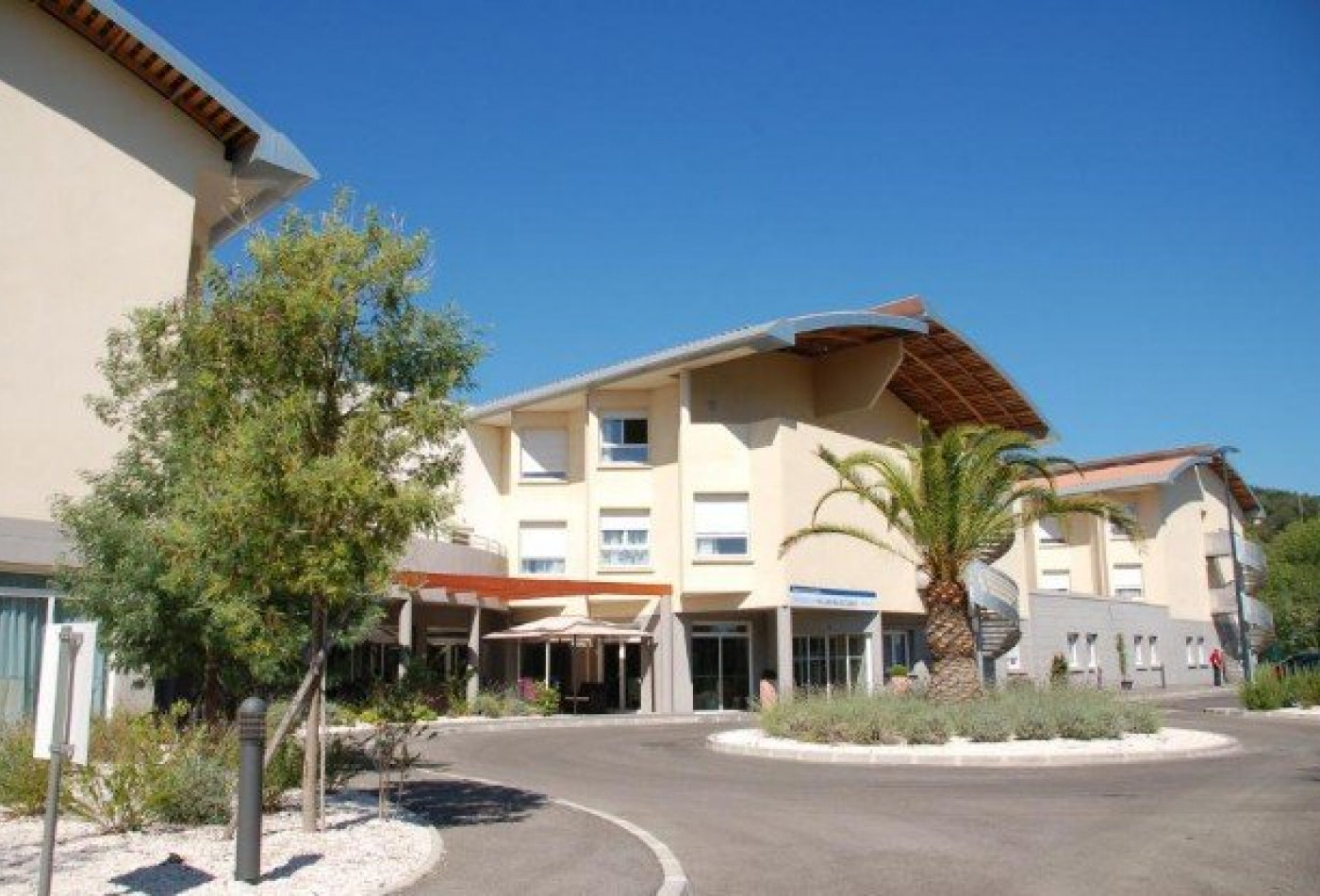 vente Résidence ehpad Pegomas - Photo 1