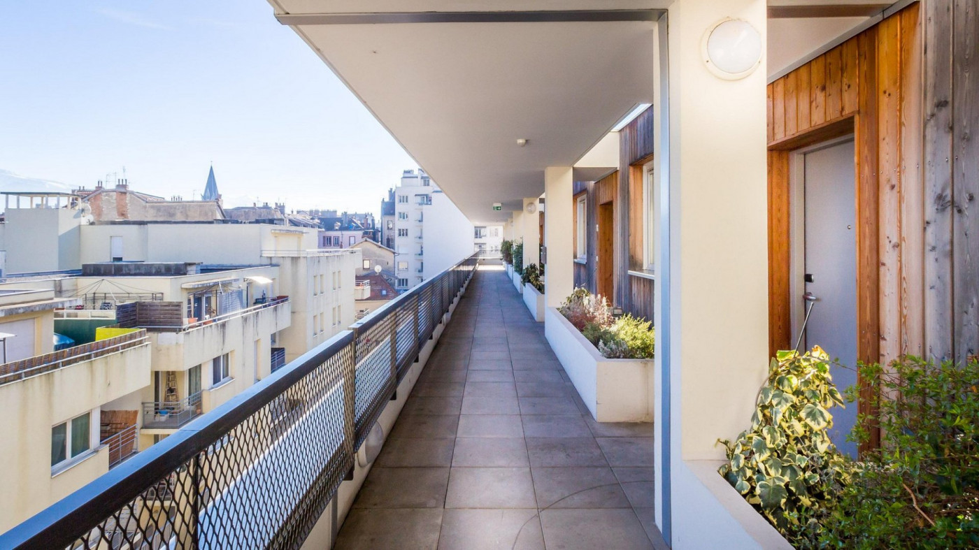 vente Résidence affaires Grenoble - Photo 13