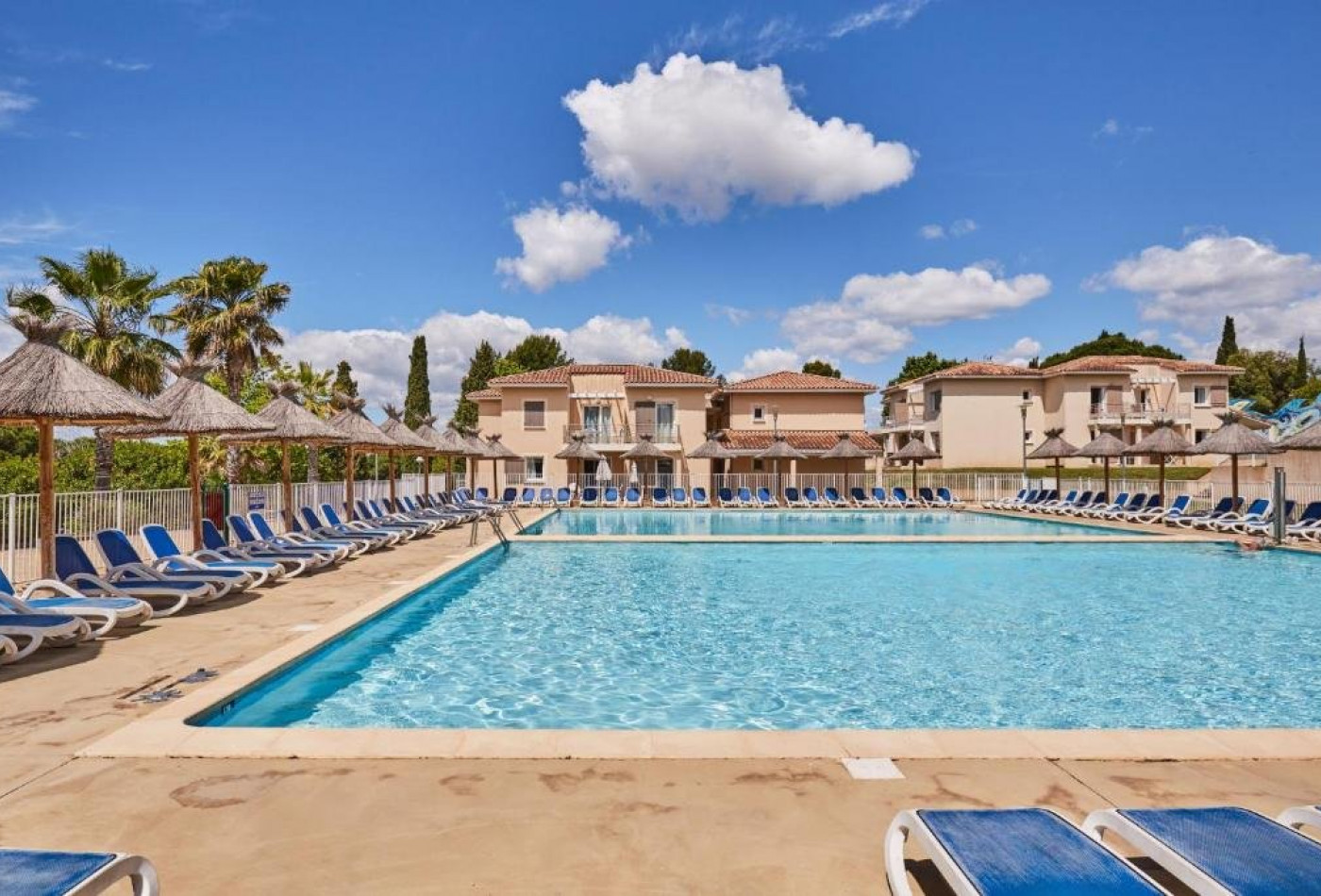 vente Résidence tourisme La Londe Les Maures - Photo 1
