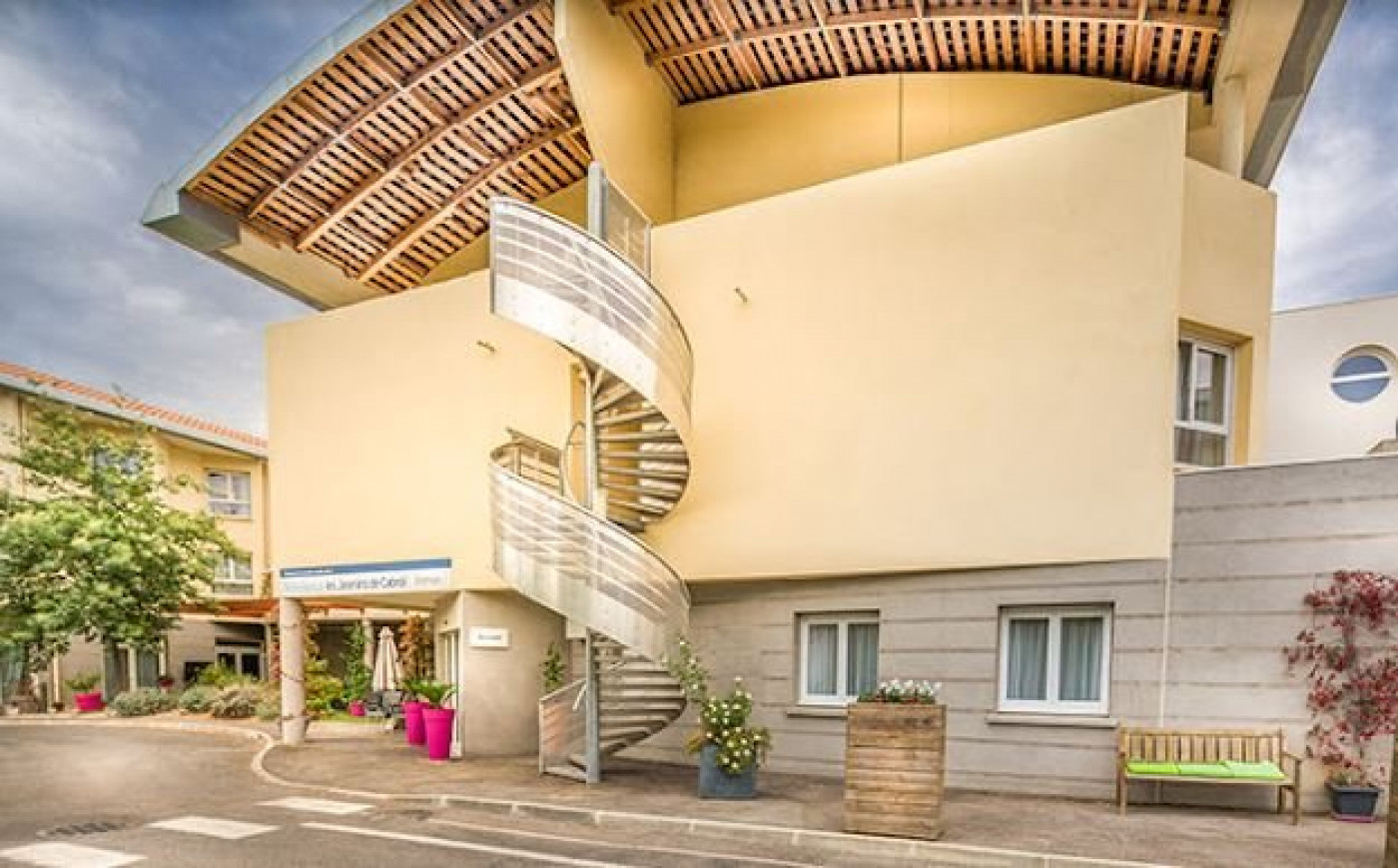 vente Résidence ehpad Pegomas - Photo 1