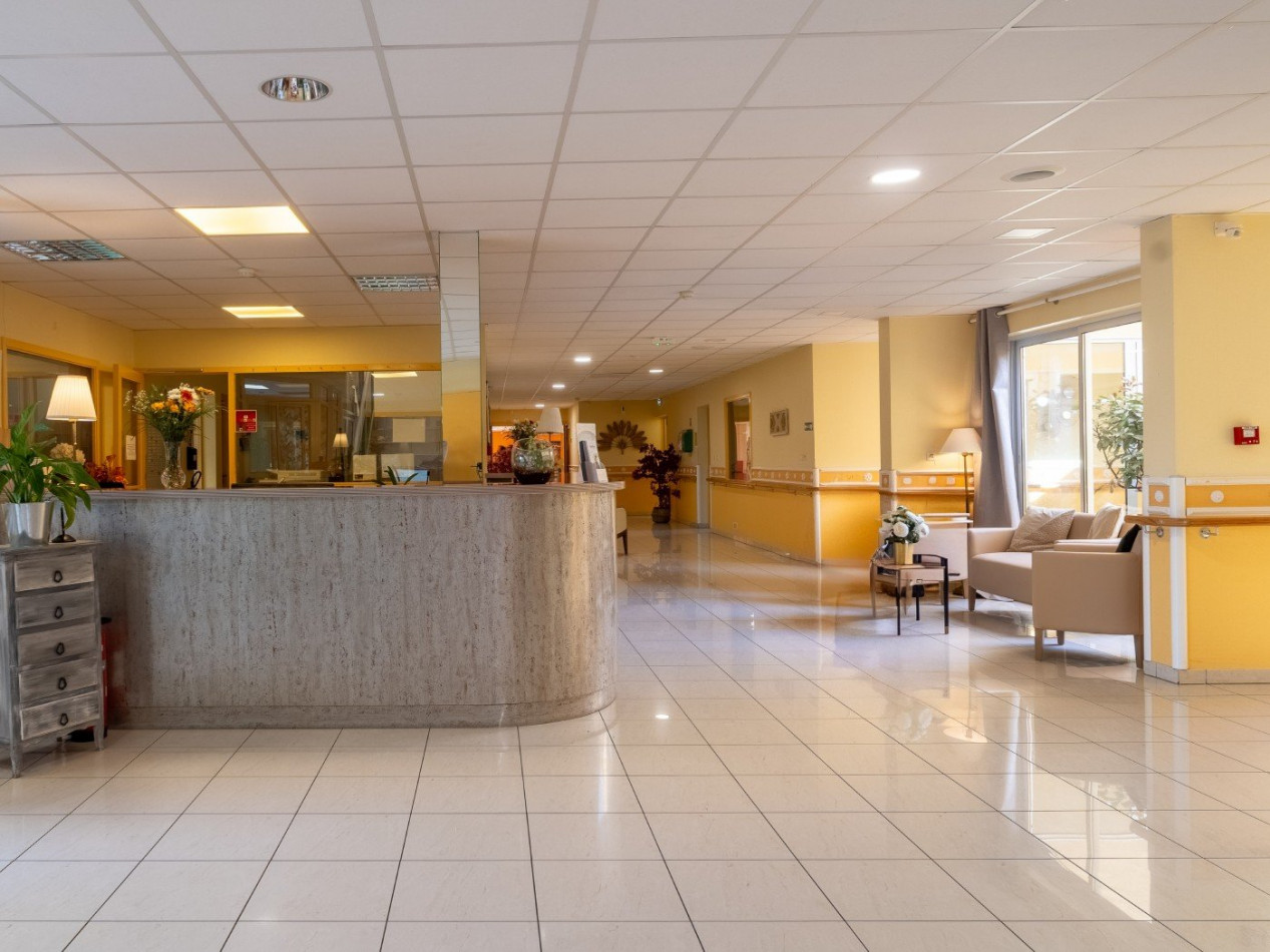 vente Résidence ehpad Saint Angeau - Photo 2