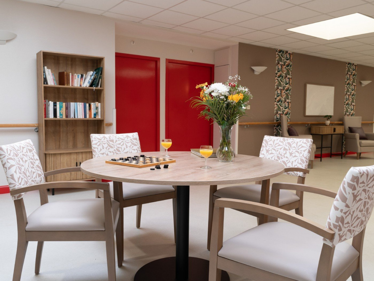 vente Résidence ehpad Saint Angeau - Photo 5