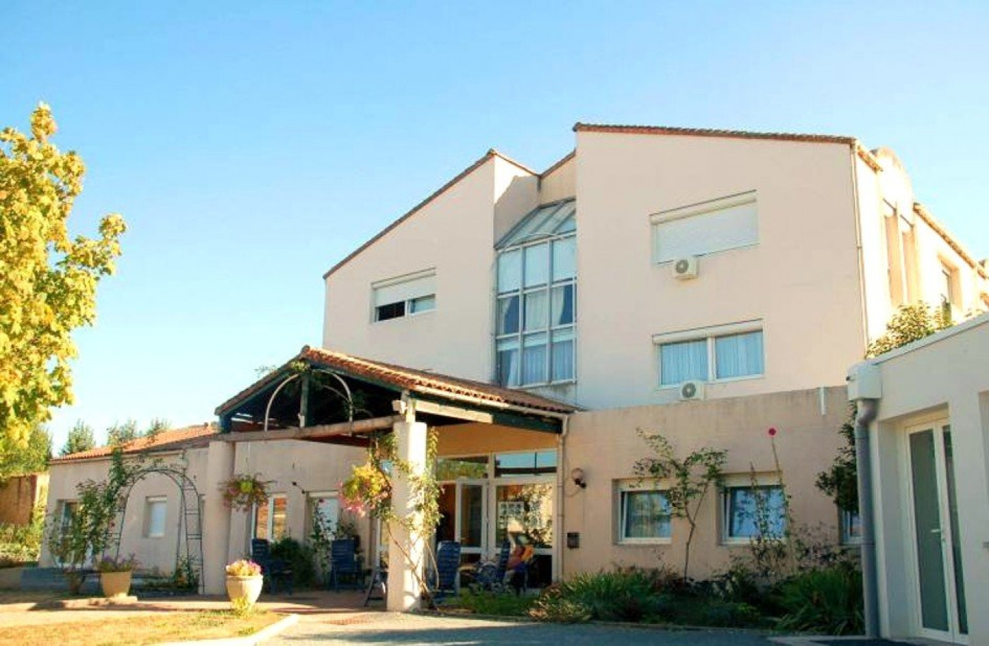 vente Résidence ehpad Loulay - Photo 1