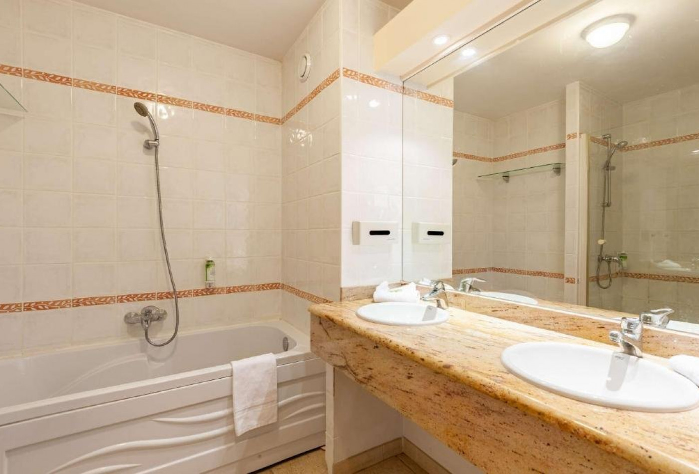 vente Résidence affaires Vedene - Photo 7