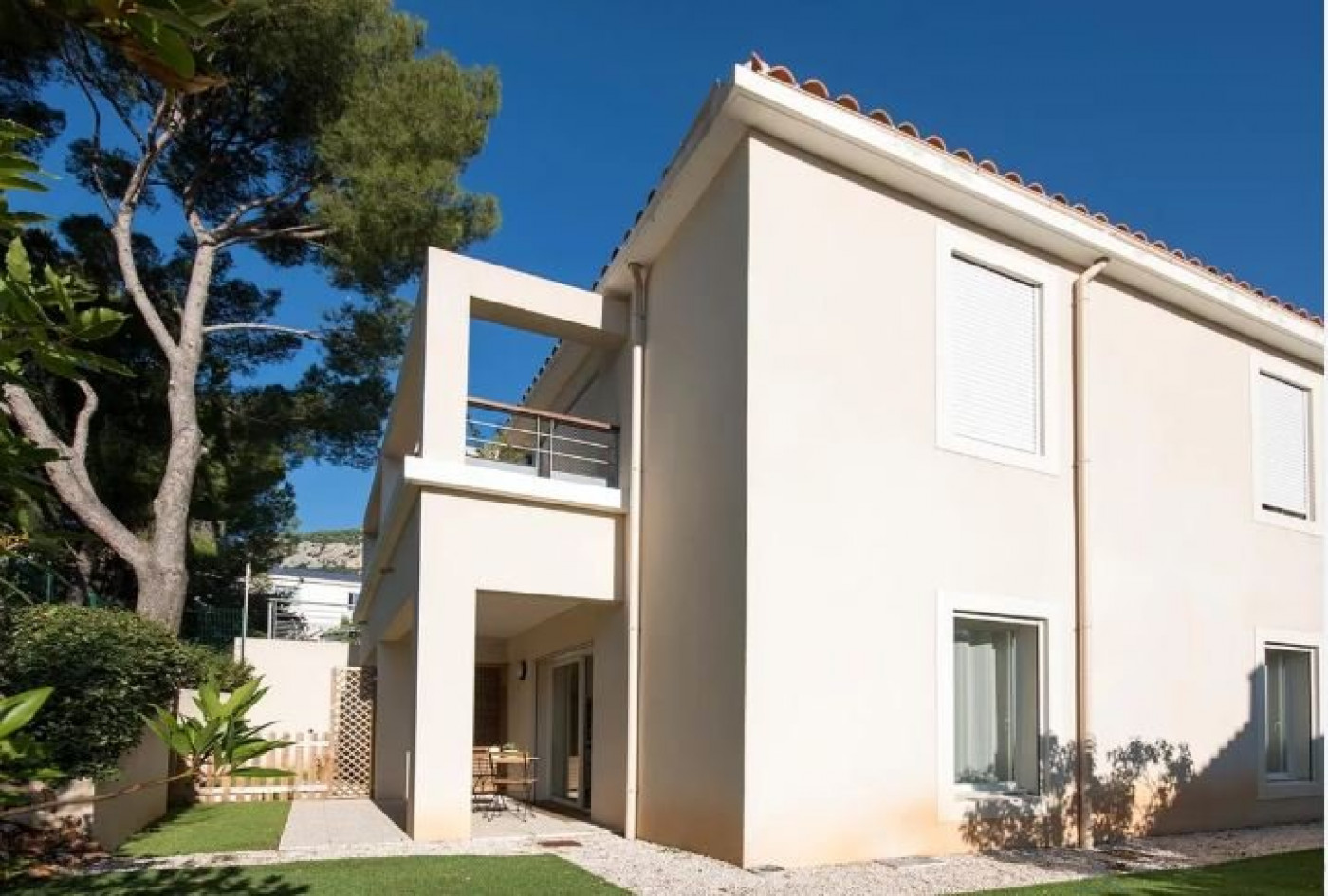 vente Résidence ehpad Le Revest Les Eaux - Photo 1