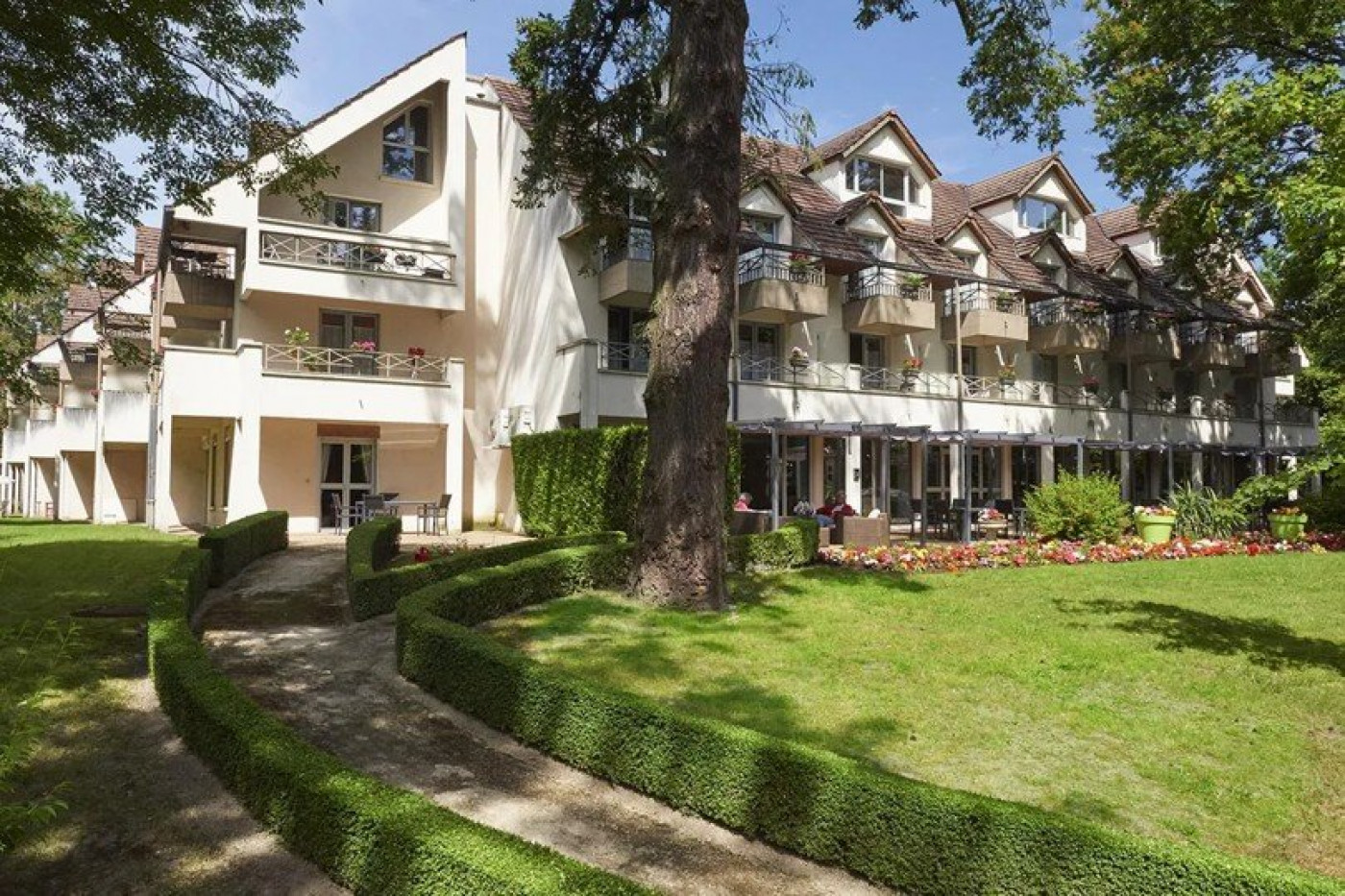 vente Résidence ehpad Montfort L'amaury - Photo 1