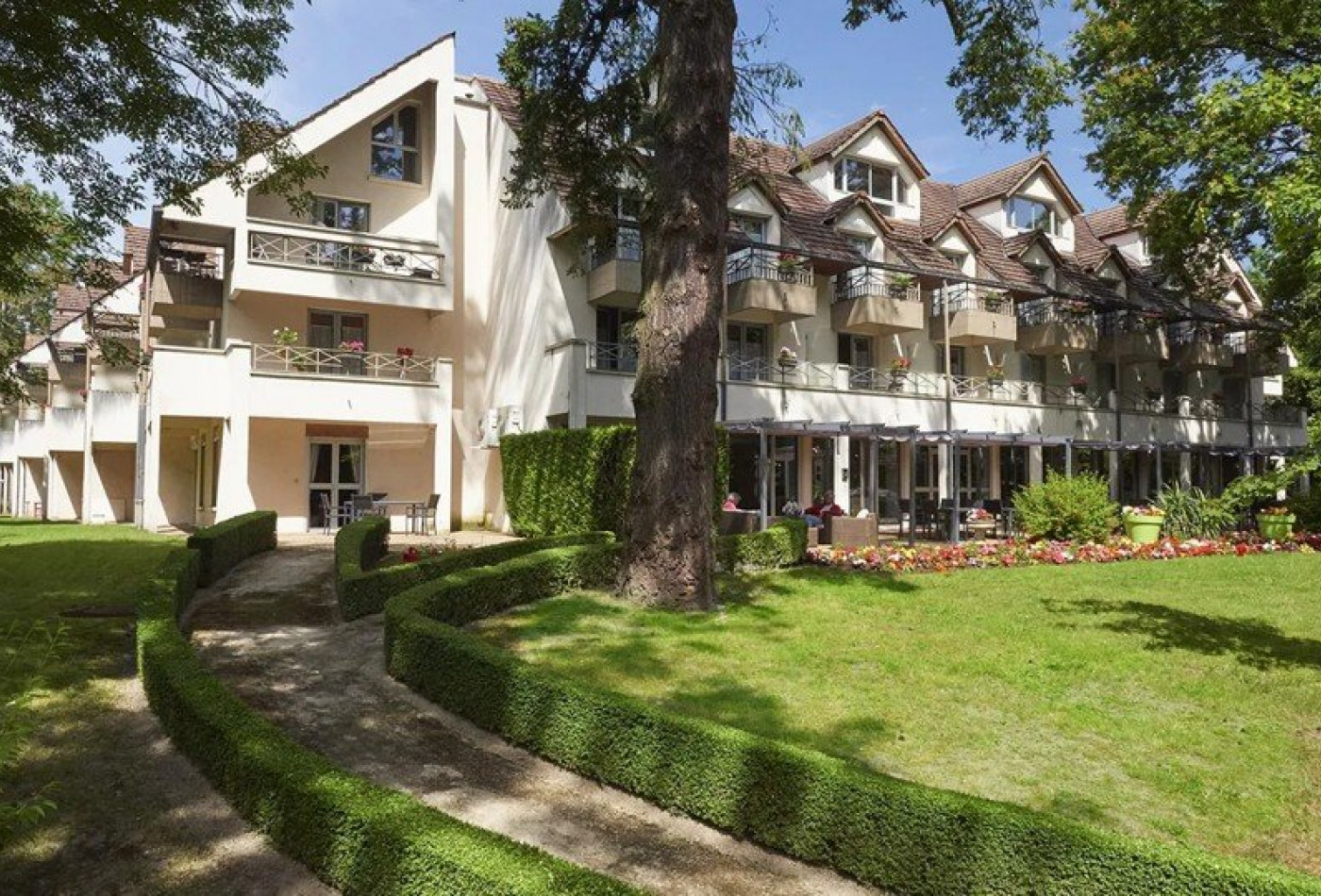 vente Résidence ehpad Montfort L'amaury - Photo 1